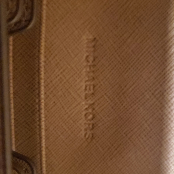 Michael kors wallet crossbody - Picture 3 of 5
